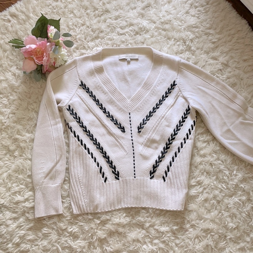 Like new Carolina Herrera whip stitch sweater